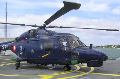LYNX S-191 on the helicopter deck of the Command and Support ship ABSALON