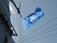FN-flaget vajer i vinden