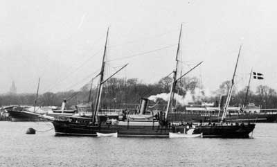 The armored schooner DIANA