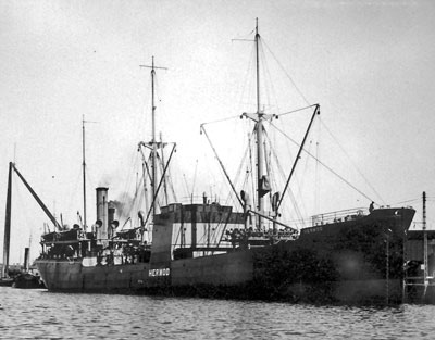The coal steamer HERMOD moored at Holmen in Copenhagen