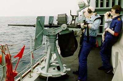 Test firing a 20 mm machine gun M/42 from a corvette