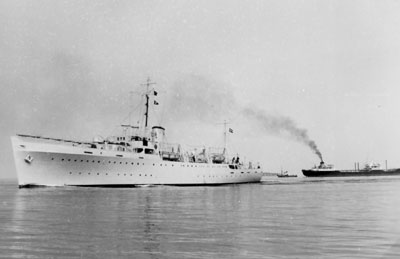 GALATHEA forlader København 15. oktober 1950